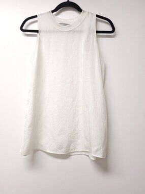 NWT Vince. Sleeveless Crew Neck Tank Top Size M White